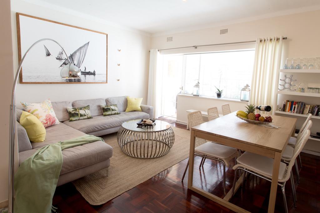 Caprice Camps Bay Apartment Ruang foto