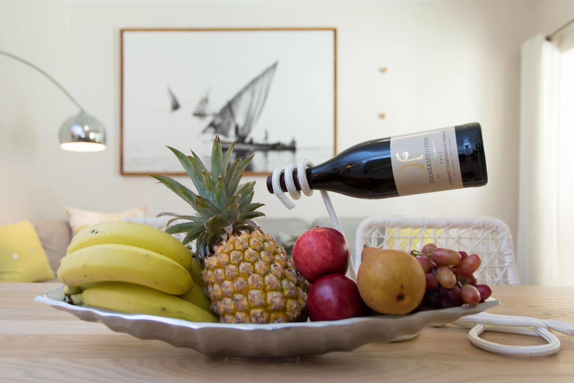 Caprice Camps Bay Apartment Bagian luar foto